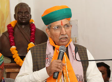 Union Minister Arjun Ram Meghwal speaks at the launch event for India’s first AI and Law undergraduate program.