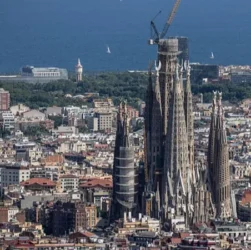 Barcelona’s Sagrada Família surpasses Ulm Minster to become the world’s tallest church, nearing completion after 140 years.