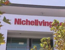 Australian Federal Police and ASIC officers conducting a raid related to the Nicheliving investigation in Perth.