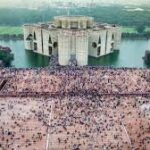 Human Rights Watch logo with Russian flag in background, symbolizing ban and crackdown on critics in Russia