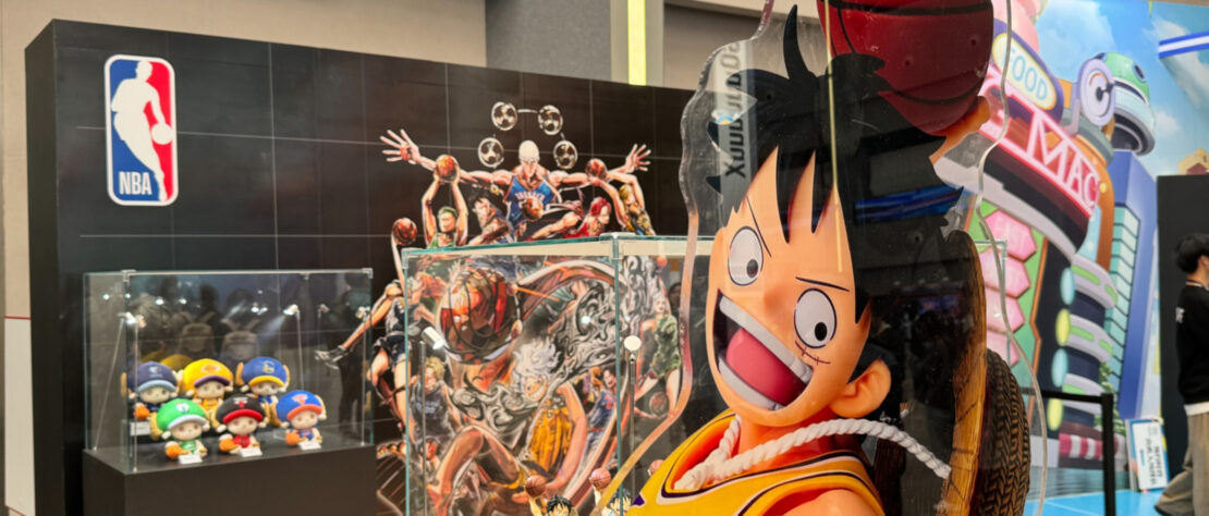 Image of Japanese singer Maki Otsuki on stage during the One Piece theme performance before the concert was abruptly stopped in Shanghai due to diplomatic tensions between China and Japan.