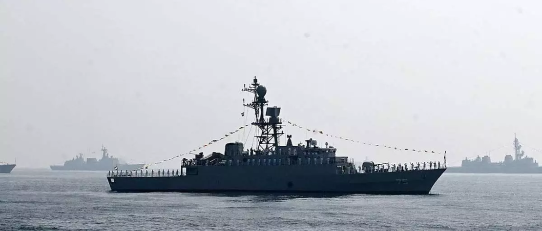 U.S. submarine torpedo sinks Iranian frigate IRIS Dena in the Indian Ocean near Sri Lanka